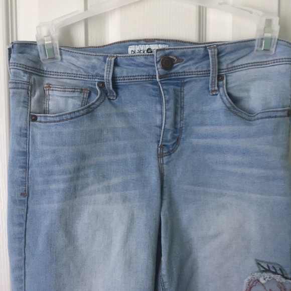 Black Daisy Floral Embroidered Straight Leg Jeans - Picture 2 of 11